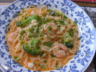 ぷりぷりエビの伊勢海老濃厚クリームパスタ