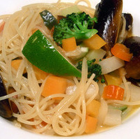 ゴロゴロ野菜のムール貝のスパゲッティ　ライム風