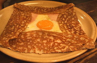 そば粉１００％のクレープガレット