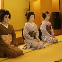 京都ならではの伝統とまごころ込めたお料理と　お座敷体験
