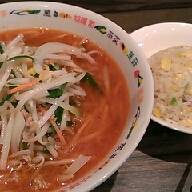 スーラータンメン＋半炒飯 