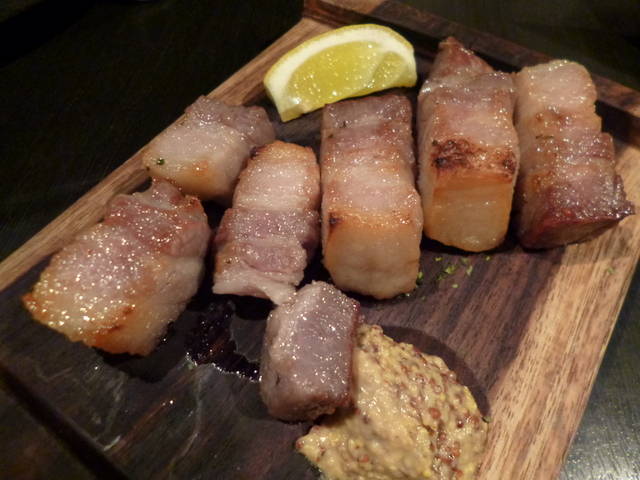 岩中豚の自家製厚切りベーコン