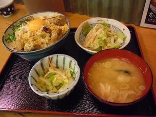 鶏番長舎弟の炙り親子丼