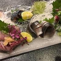 光り物三種盛り（写真は特別に四種で造って…