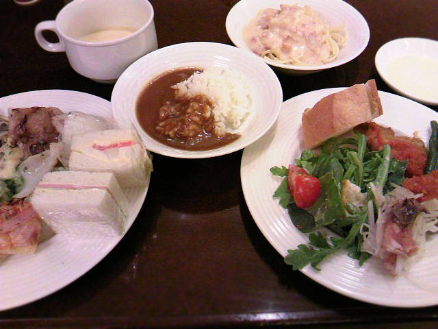 ランチバイキング