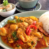 タレー　パッポン　カリー　具沢山海鮮のふ…