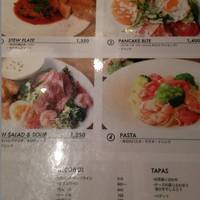 cafe＆books biblio theque Tokyo Jiyugaoka