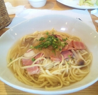 ベーコンときのこの和風おろしパスタ