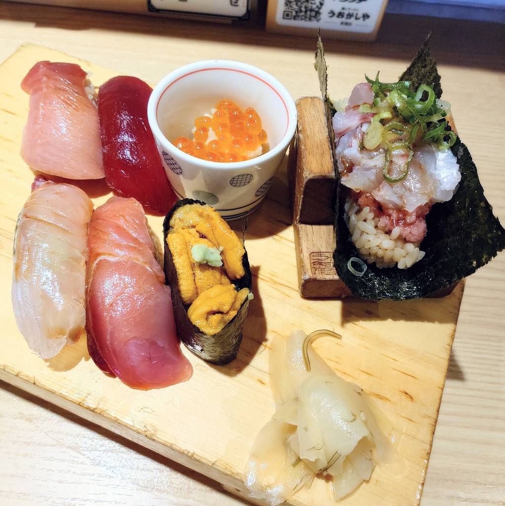 赤酢にぎり鮨　特上７貫