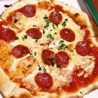 ピッツア・サラミ