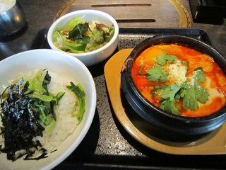 プリプリ海老とチーズの純豆腐