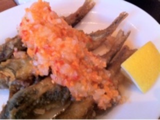 イワシの唐揚げ　フレッシュサルサ添え