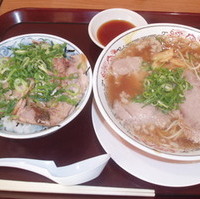 醤油ラーメンチャーシュー丼セット