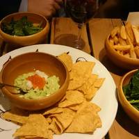 カニとイクラのワカモレ