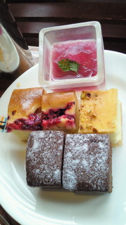 ランチ・デザートバイキング