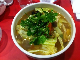 野菜たっぷり五目刀削麺