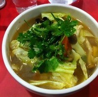 野菜たっぷり五目刀削麺