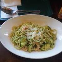 アボカドとエビのジェノベーゼ