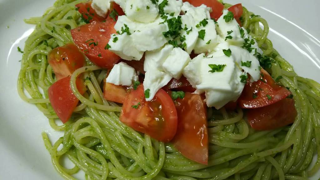 天使のエビのトマトソース