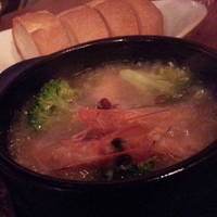 海老とブロッコリーのアヒージョ