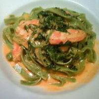 ずわい蟹とほうれん草のフェットチーネ