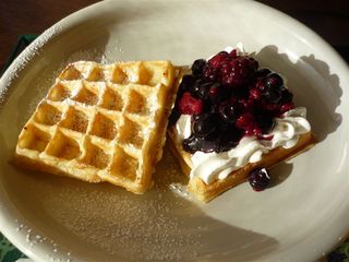 ダブルベリーワッフル