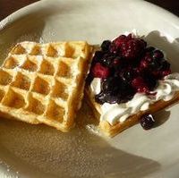 ダブルベリーワッフル