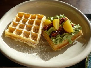 抹茶と小倉ワッフル