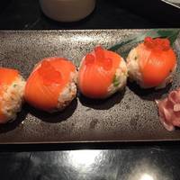 鮭とイクラの手毬寿司