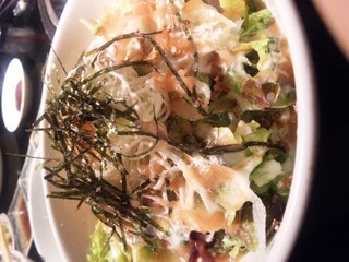 裂けるチーズの明太サラダ