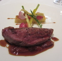 鴨の胸肉苺のコンフィのソース