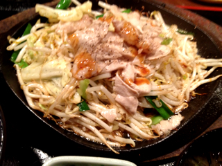 豚肉と野菜の鉄板焼き定食