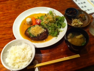 ランチ　ハンバーグ定食