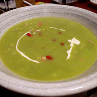 アボカドとふかひれのスープ