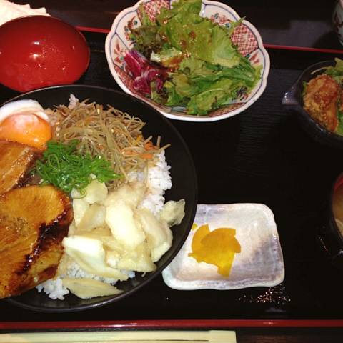 日替わり輪島丼