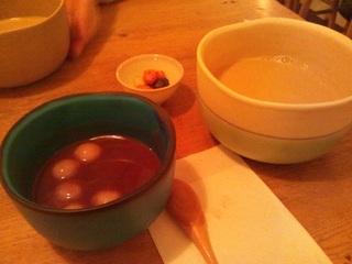 冷たい甘酒入り白玉ぜんざい