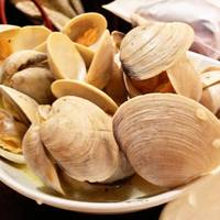 ハマグリのワイン蒸し