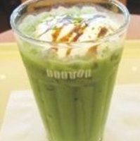 アイス抹茶黒糖ラテ