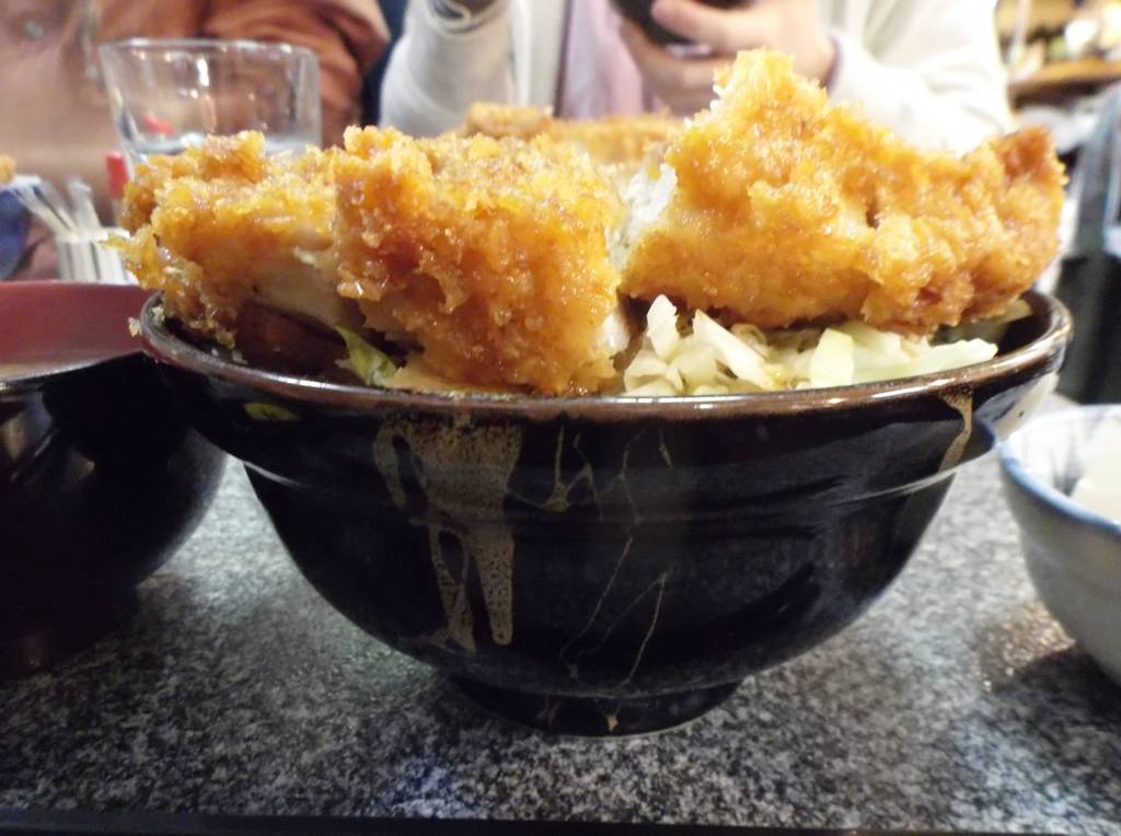だいもん丼