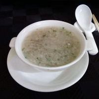 山芋とろろ入りふかひれスープ