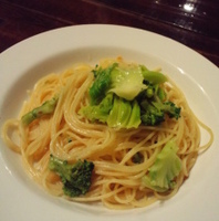 キャベツとブロッコリーのオイルスパゲティ