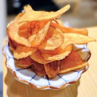 揚げたてポテトチップス