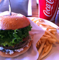 スモーキーベーコンチーズバーガー