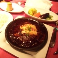 土鍋で熱々ハンバーグ