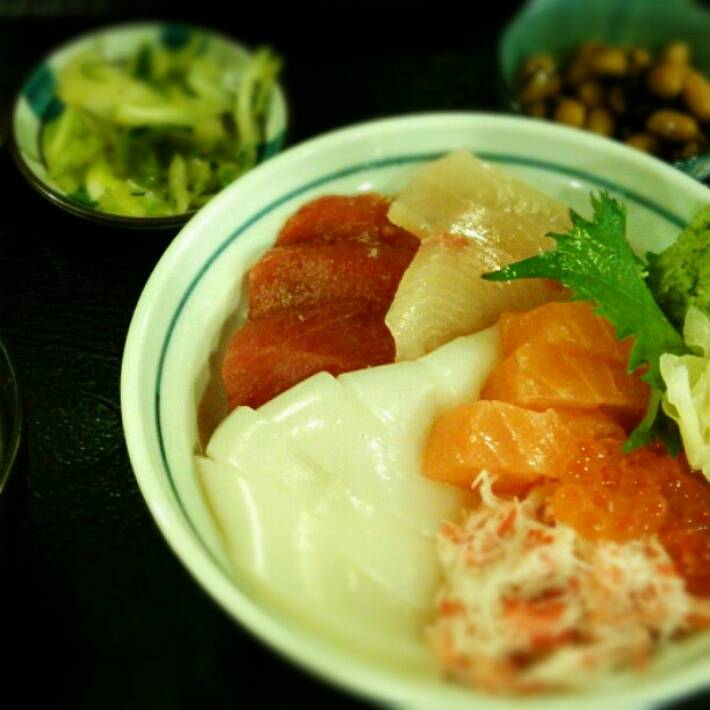 特選海鮮丼
