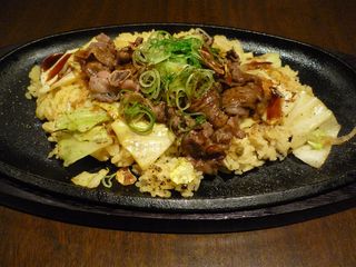 神戸牛スライス鉄板ビーフライス