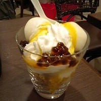 Ｔ’ｓパフェ　だいふくアイス　マンゴータ…