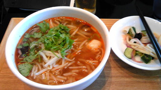 トムヤムヌードル