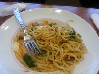 モッツァレラとトマトクリームのパスタ