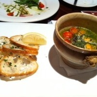 ムール貝とマッシュルームのガーリックバタ…